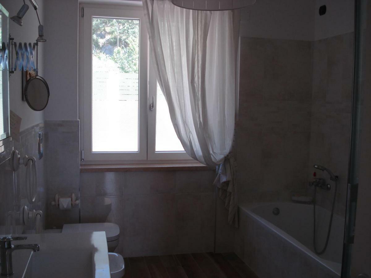 Globetrotter Bed & Breakfast ฟอร์เมีย ภายนอก รูปภาพ